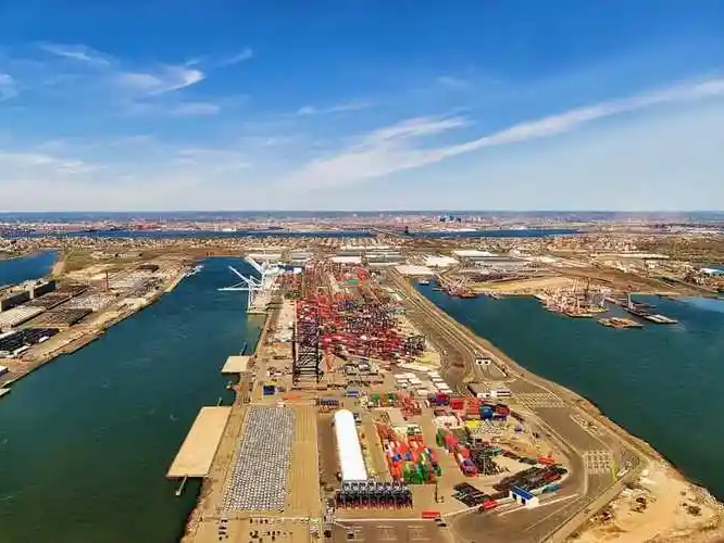 外媒说丨“中巴经济走廊”贸易往来持续升温