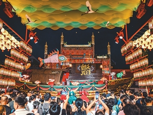 夜游火热“出圈” 文旅活力“满格”